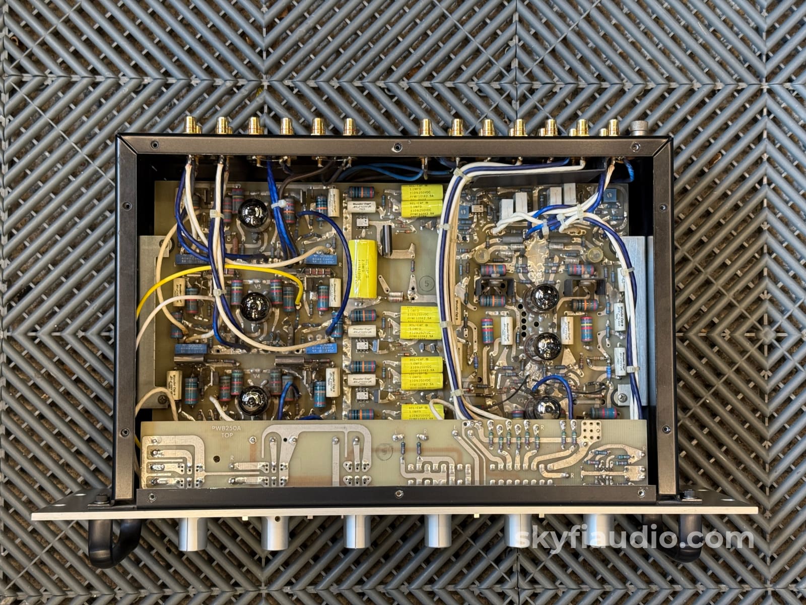 Audio Research SP 11 MKII Vintage Hybrid Preamp Serviced Preamplifier