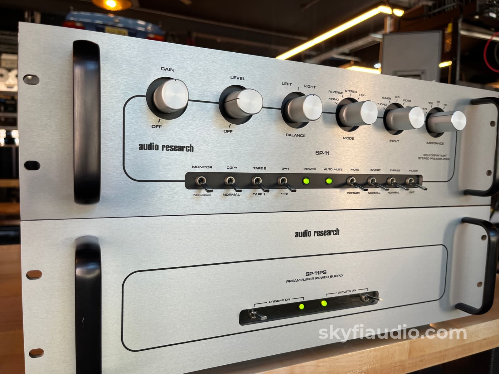 Audio Research SP 11 MKII Vintage Hybrid Preamp Serviced Preamplifier