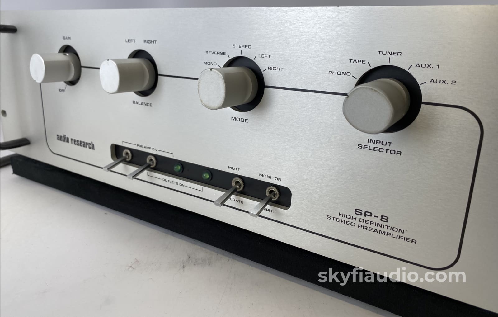 Audio Research Sp-8 All Tube Analog Preamp With Phono Stage Preamplifier