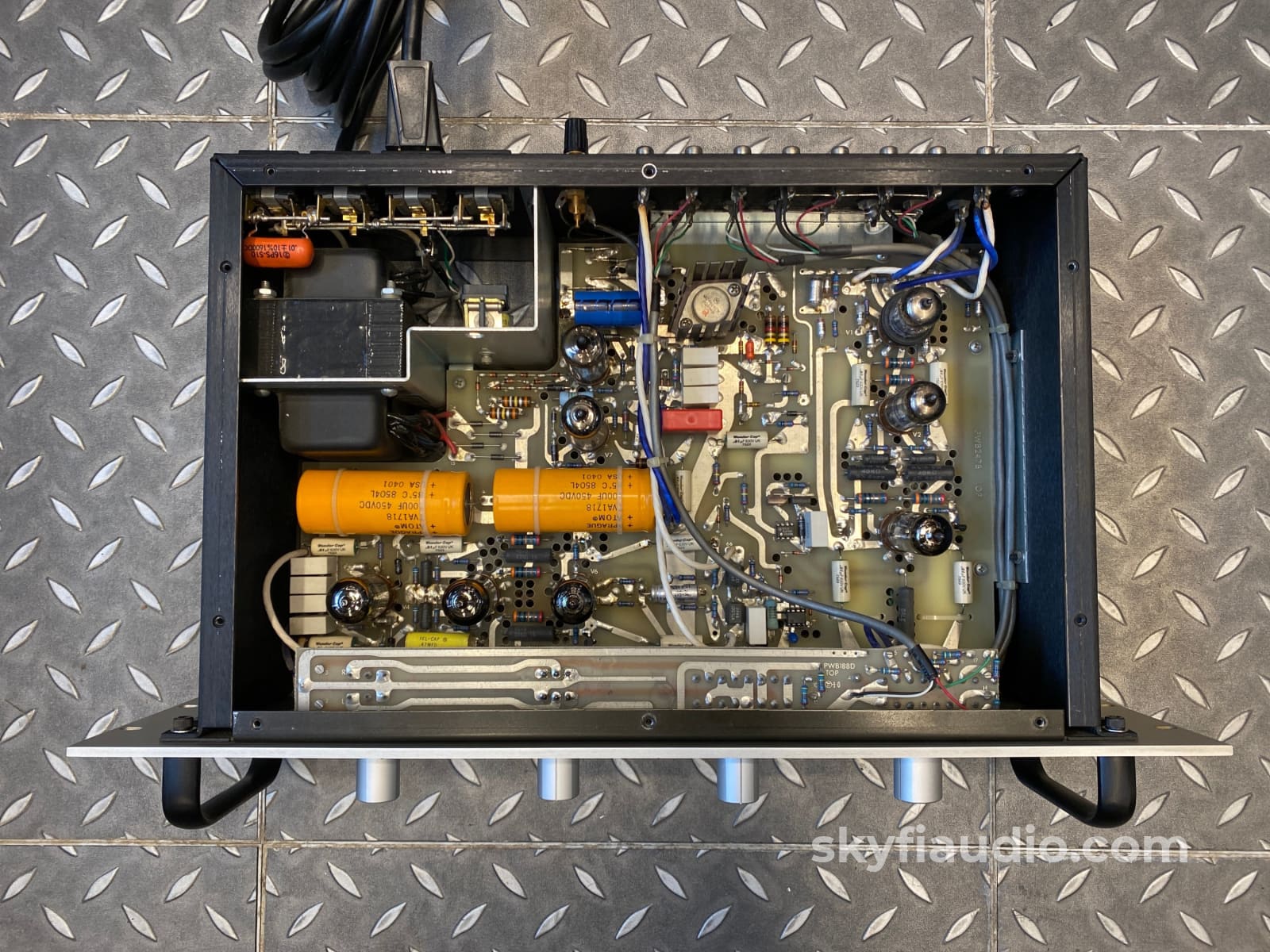Audio Research Sp8 Vintage Tube Preamplifier - Serviced