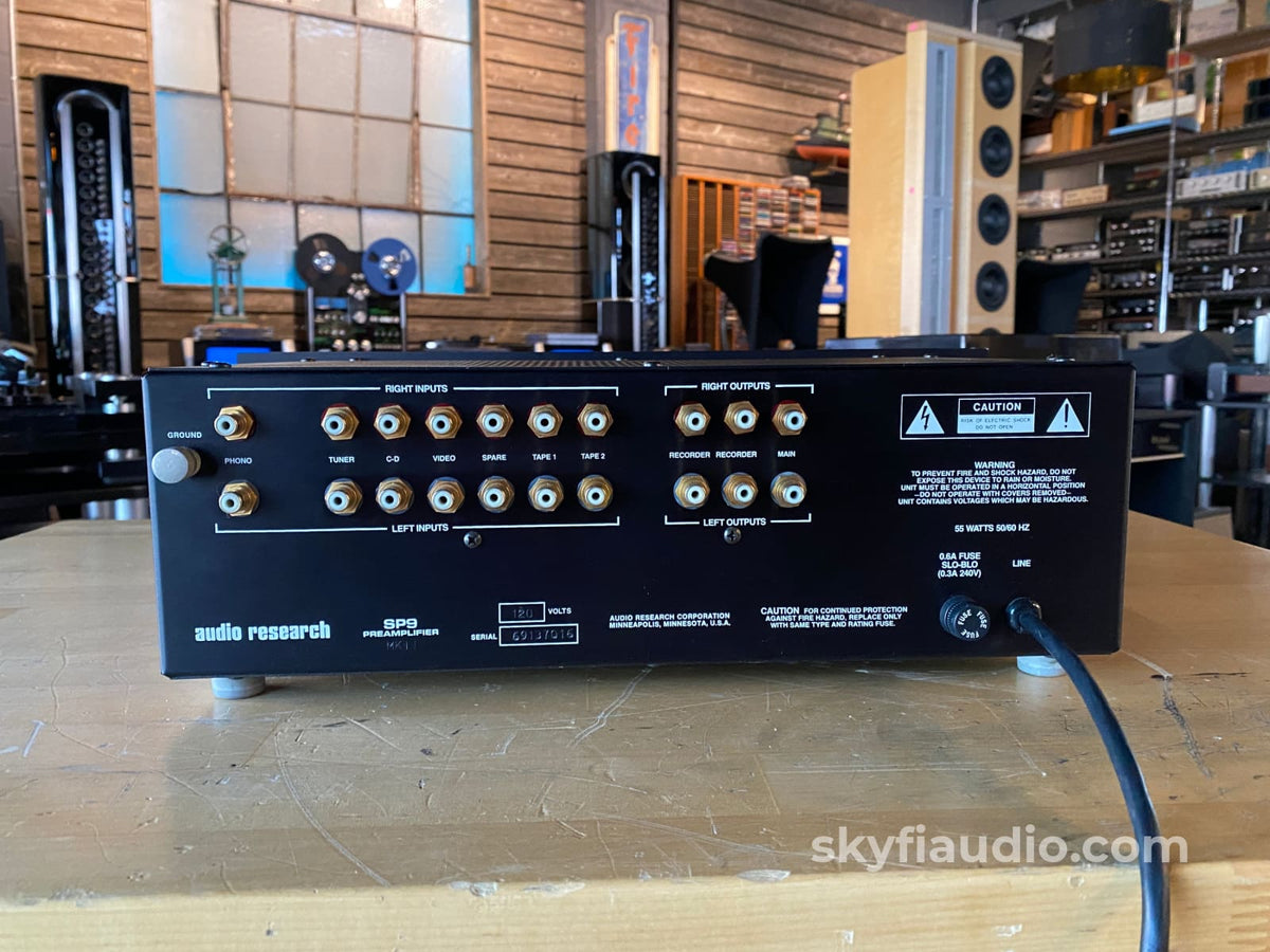 Audio Research Sp9 Mkii Tube /Solid State Hybrid Preamp With Phono Input Preamplifier