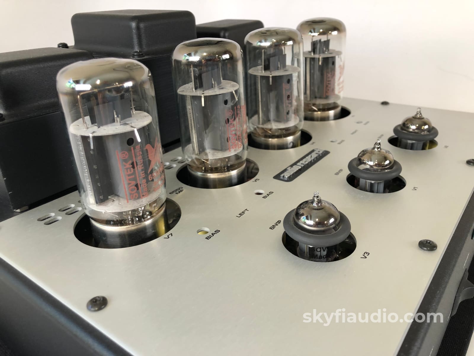 Audio Research Vs55 Amplifier - 50 Glorious Tube Watts Per Channel