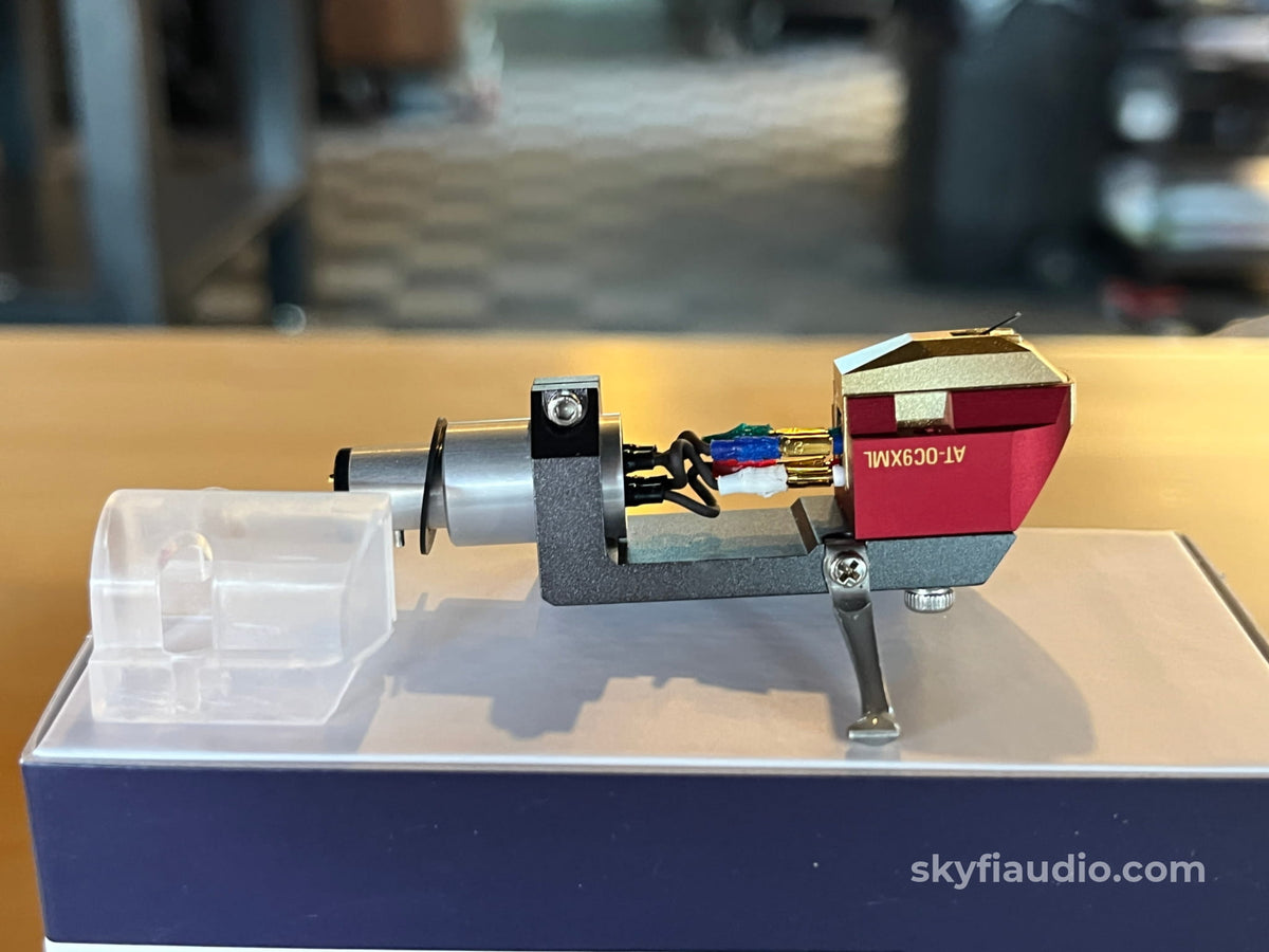 Audio Technica AT-OC9XML MC Cartridge W/ AT-LH13H Head Shell - For Technics Tables - Phono Cartridge