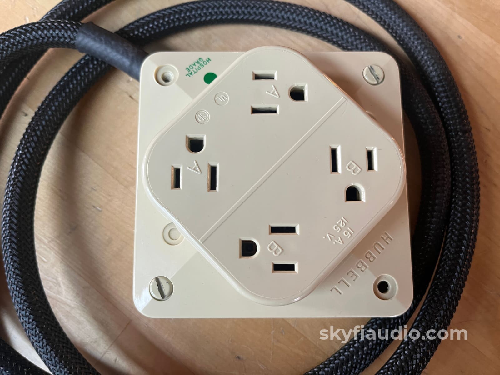 Audioparts 4 Outlet Power Strip - 6Ft Accessory