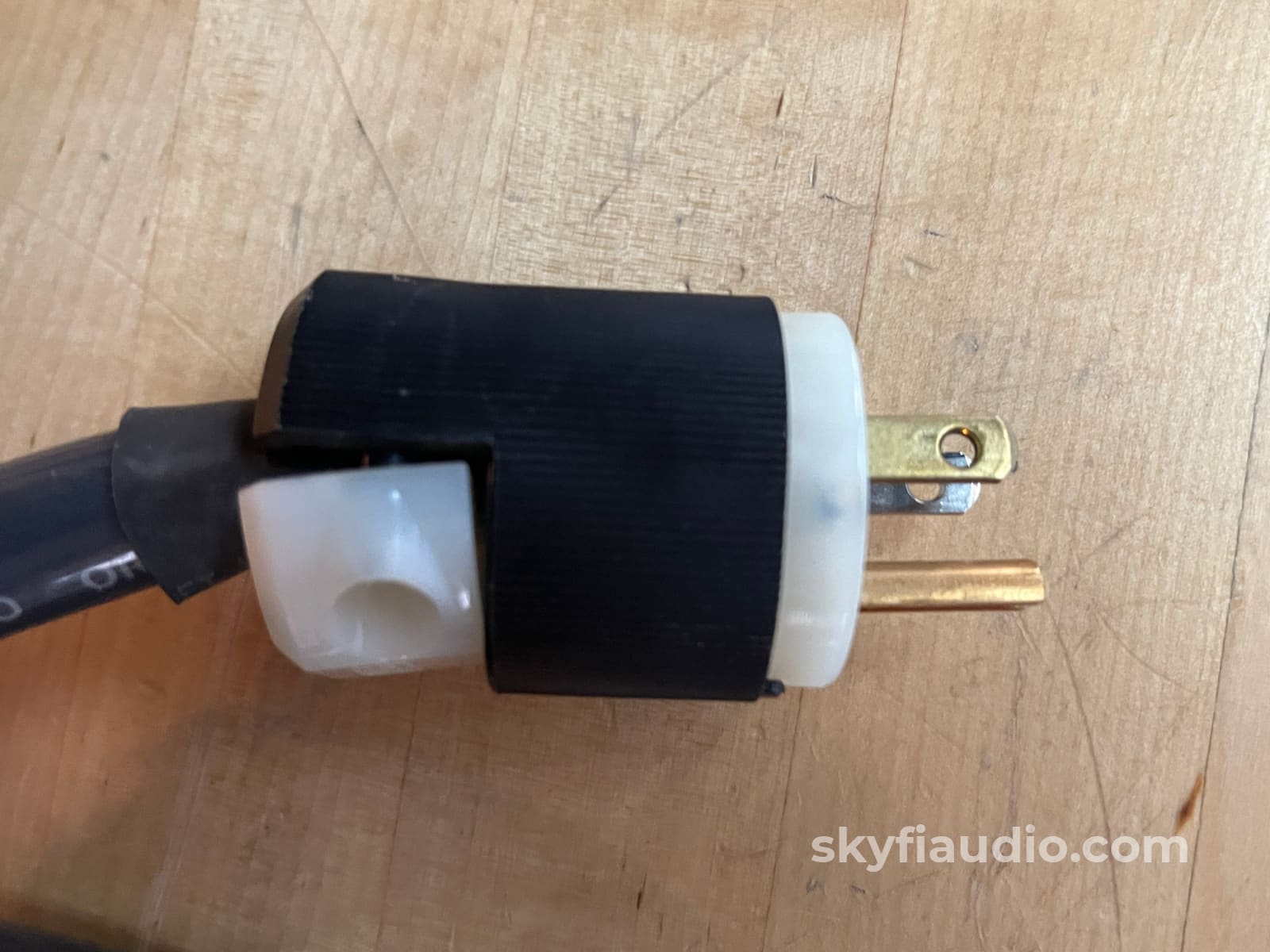 Audioparts 4 Outlet Power Strip Accessory