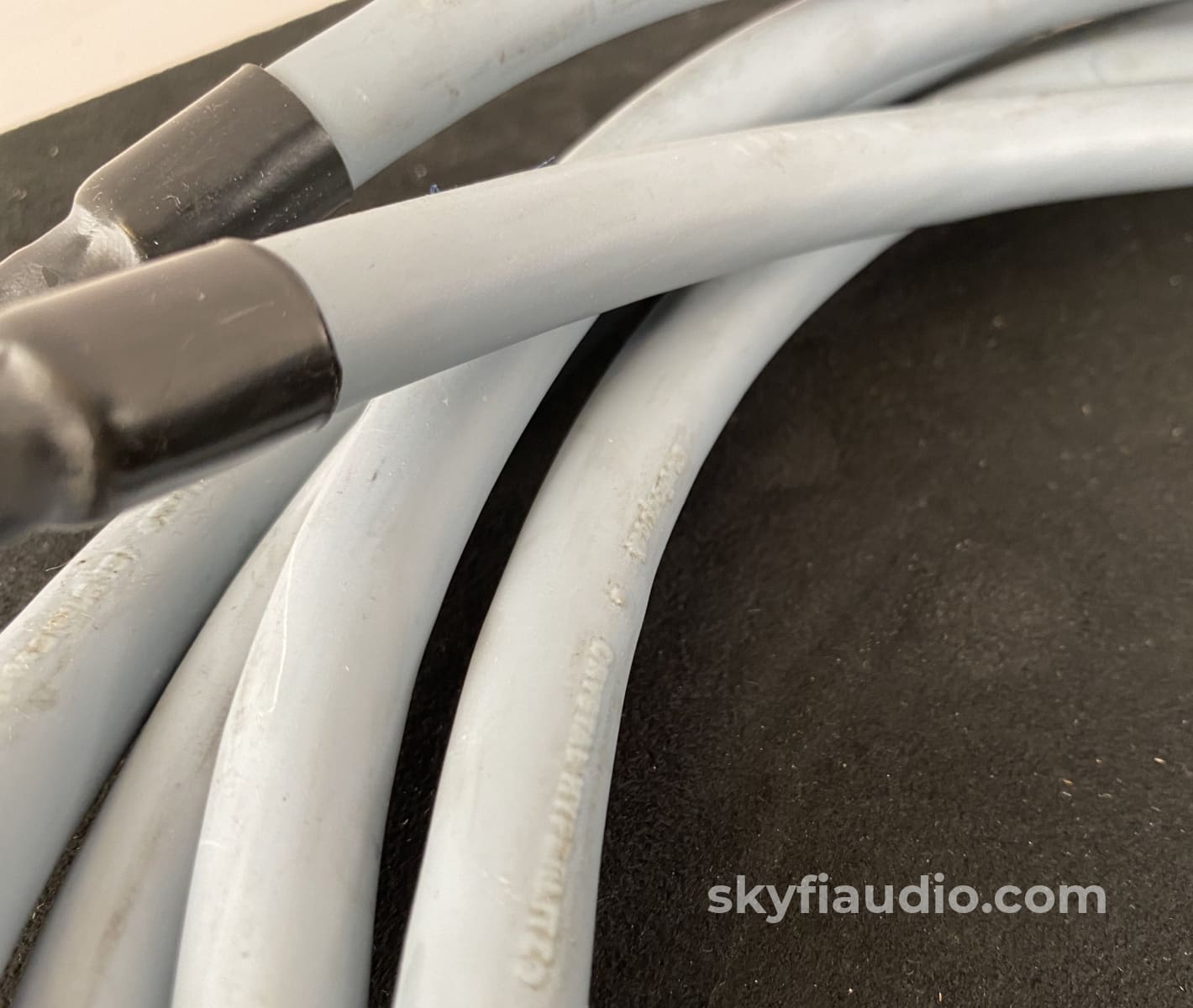 Audioquest Crystal Hyperlitz Speaker Cable Pair - 8 Cables