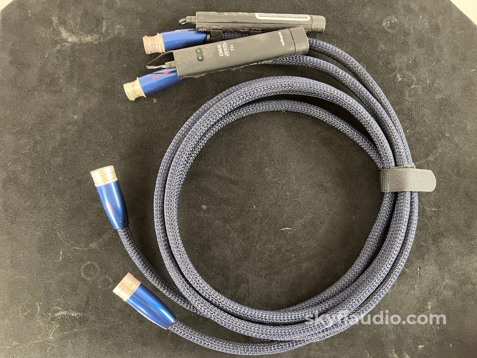 Audioquest Rivers & Elements Series - Water Xlr Audio Interconnects With Dbs 2M Cables
