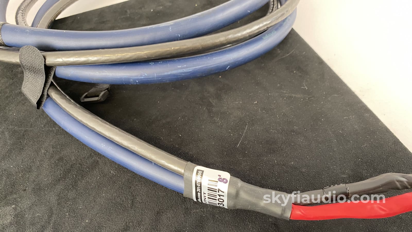 Audioquest Sterling Hyperlitz Bi-Wire Custom Speaker Cables - 8 Feet