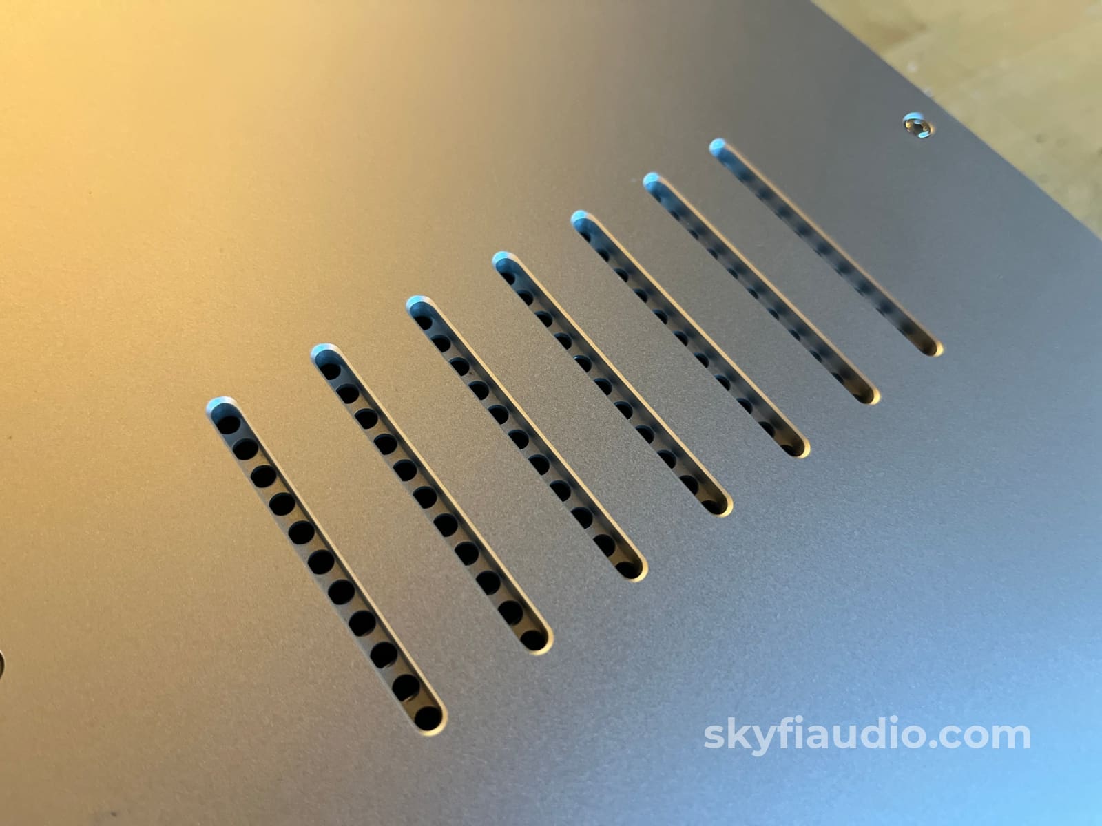 Aurender AUR-X100L Digital Network Transport with 12TB Storage CD + Digital