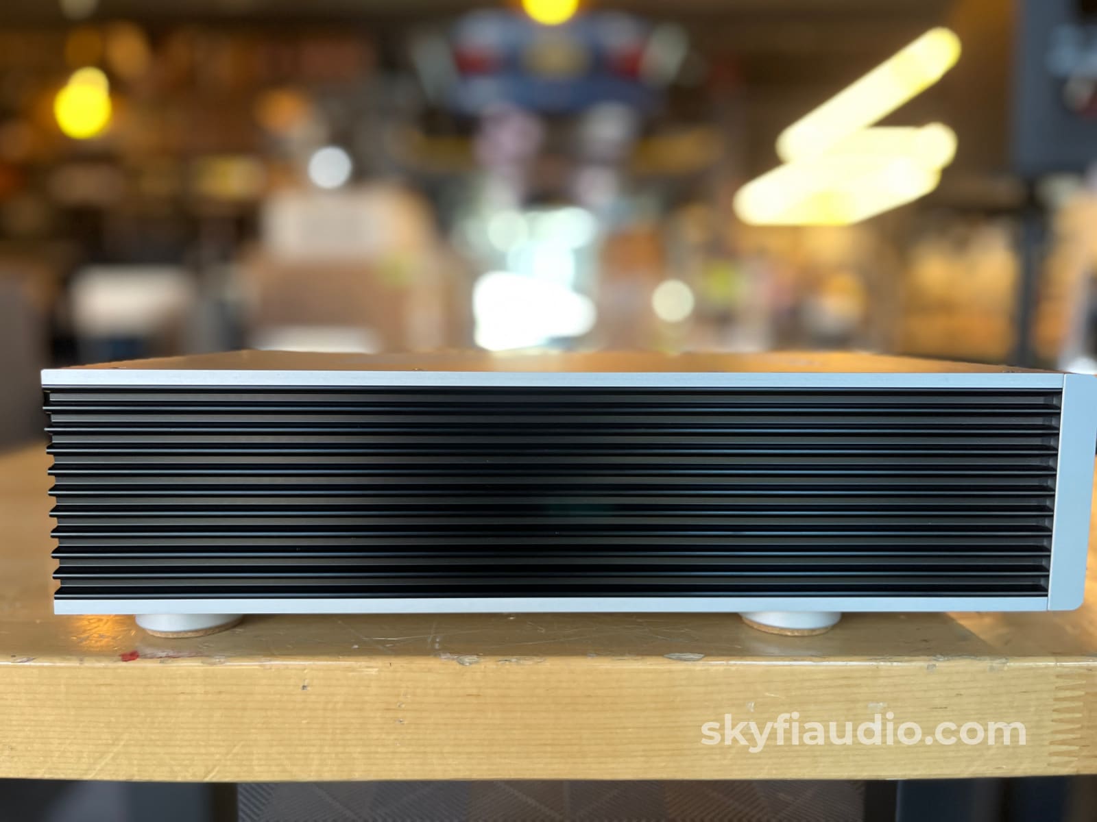 Aurender AUR-X100L Digital Network Transport with 12TB Storage CD + Digital