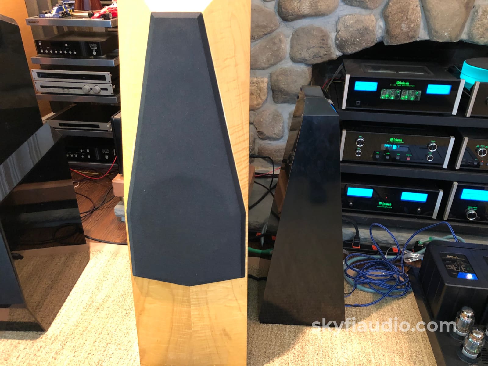 Avalon Ascent Mkii Flagship Speaker With External Crossovers Speakers