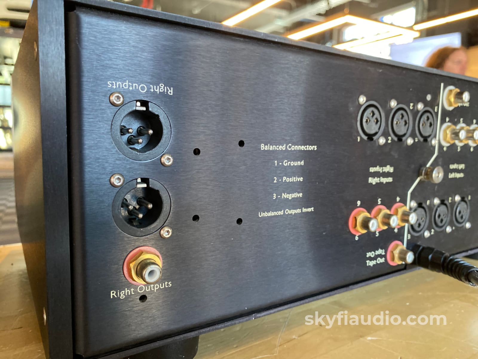 Ayre K1 Preamp with Phono, Power Supply, and Remote (220V Version ...