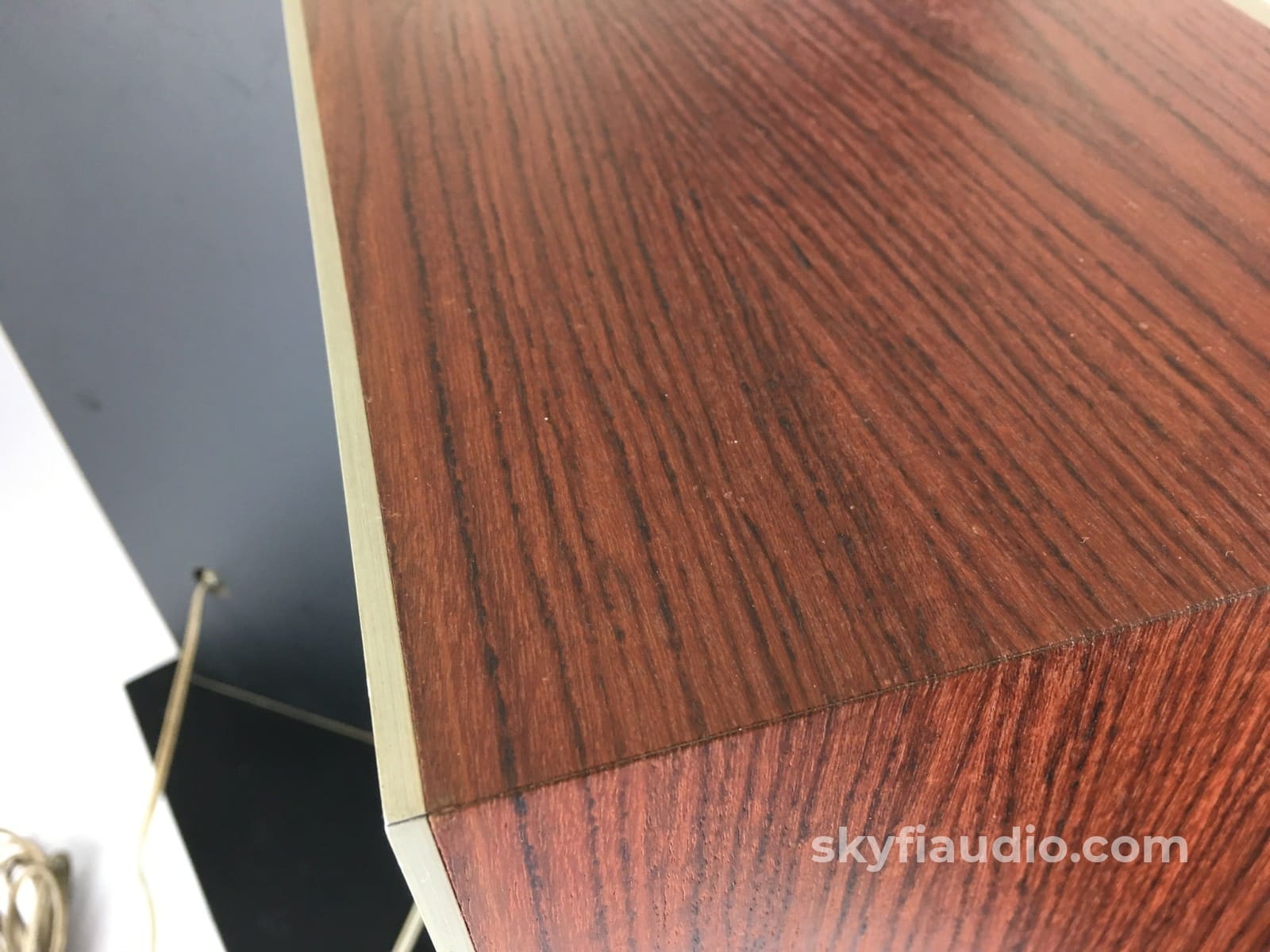 B&O (Bang & Olufsen) Beovox S45-2 Speakers