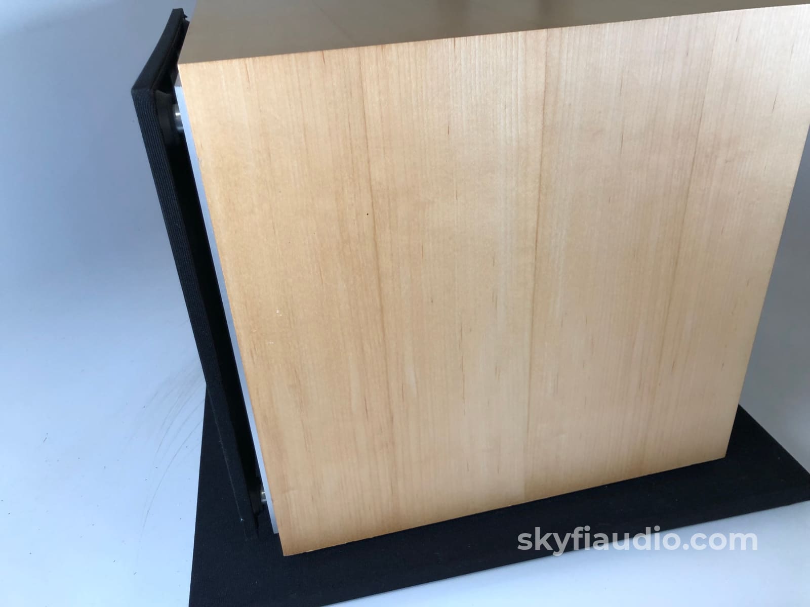 B&W (Bowers And Wilkins) Asw Cm Active Subwoofer - 500W Speakers