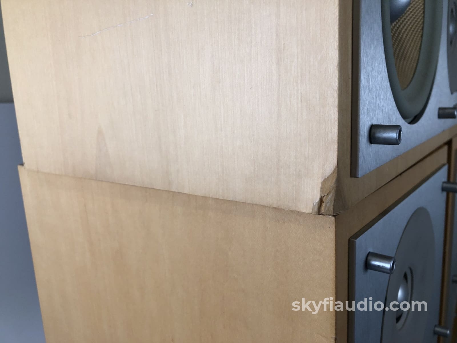 B&W (Bowers and Wilkins) CMC Center Channel Speaker