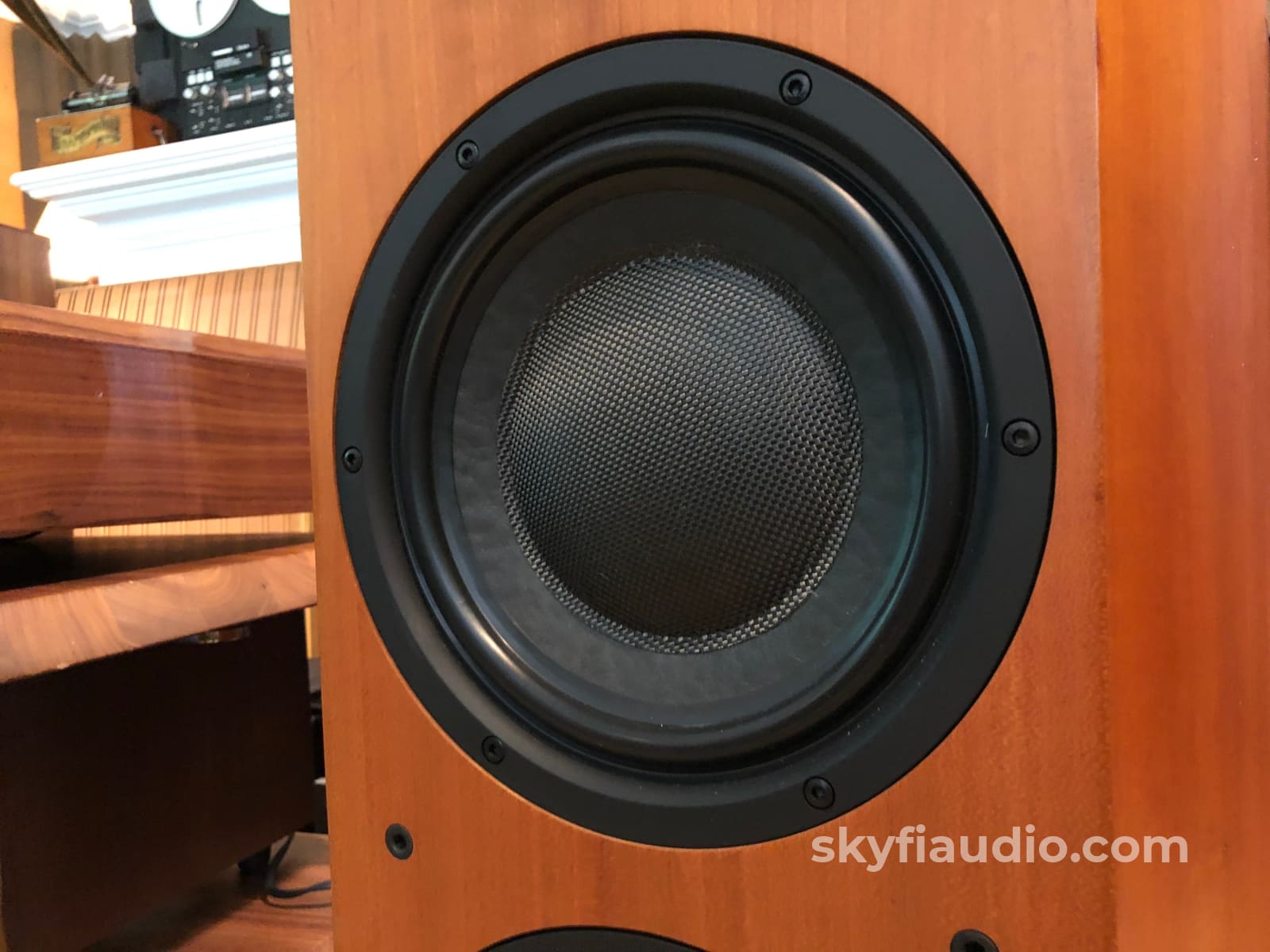 B&W (Bowers And Wilkins) Nautilus 803 Speakers In Cherry