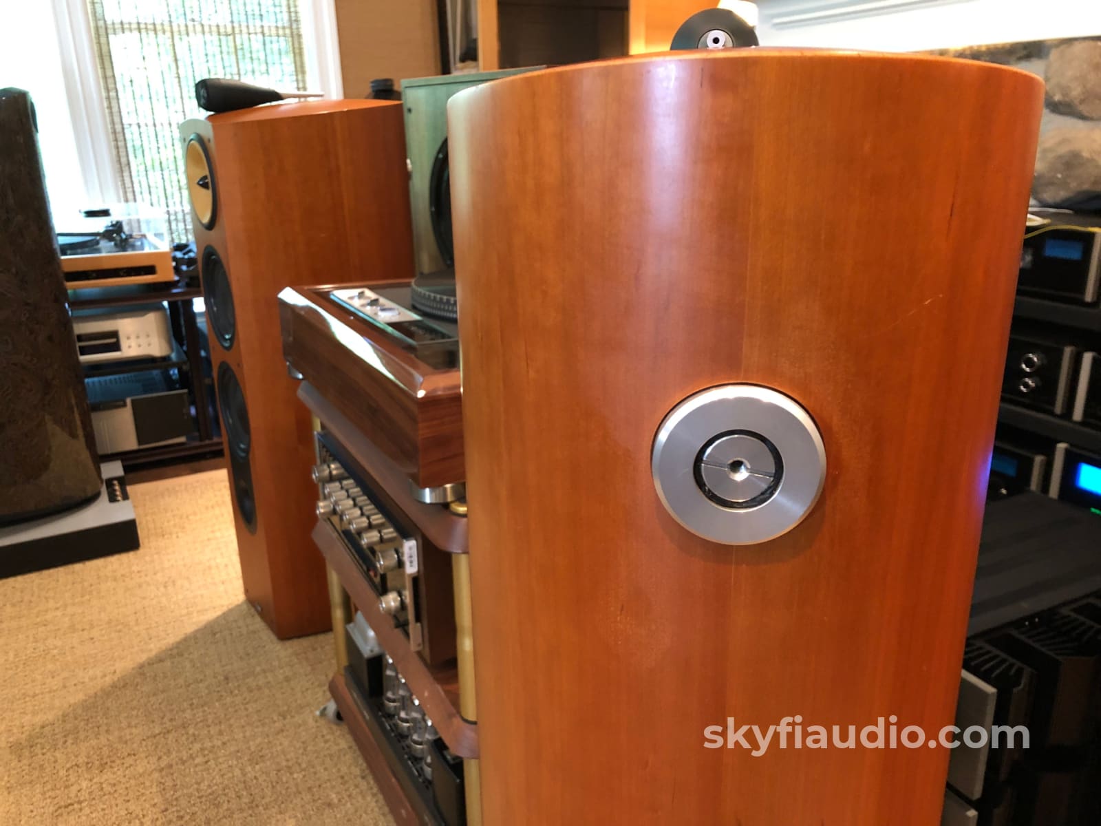 B&W (Bowers And Wilkins) Nautilus 803 Speakers In Cherry