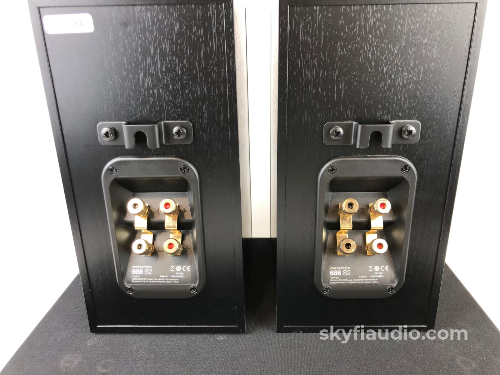 Bowers & Wilkins 686 S2 スピーカー B&W (Bowers & Wilkins) 686 S2 Bookshelf Speakers