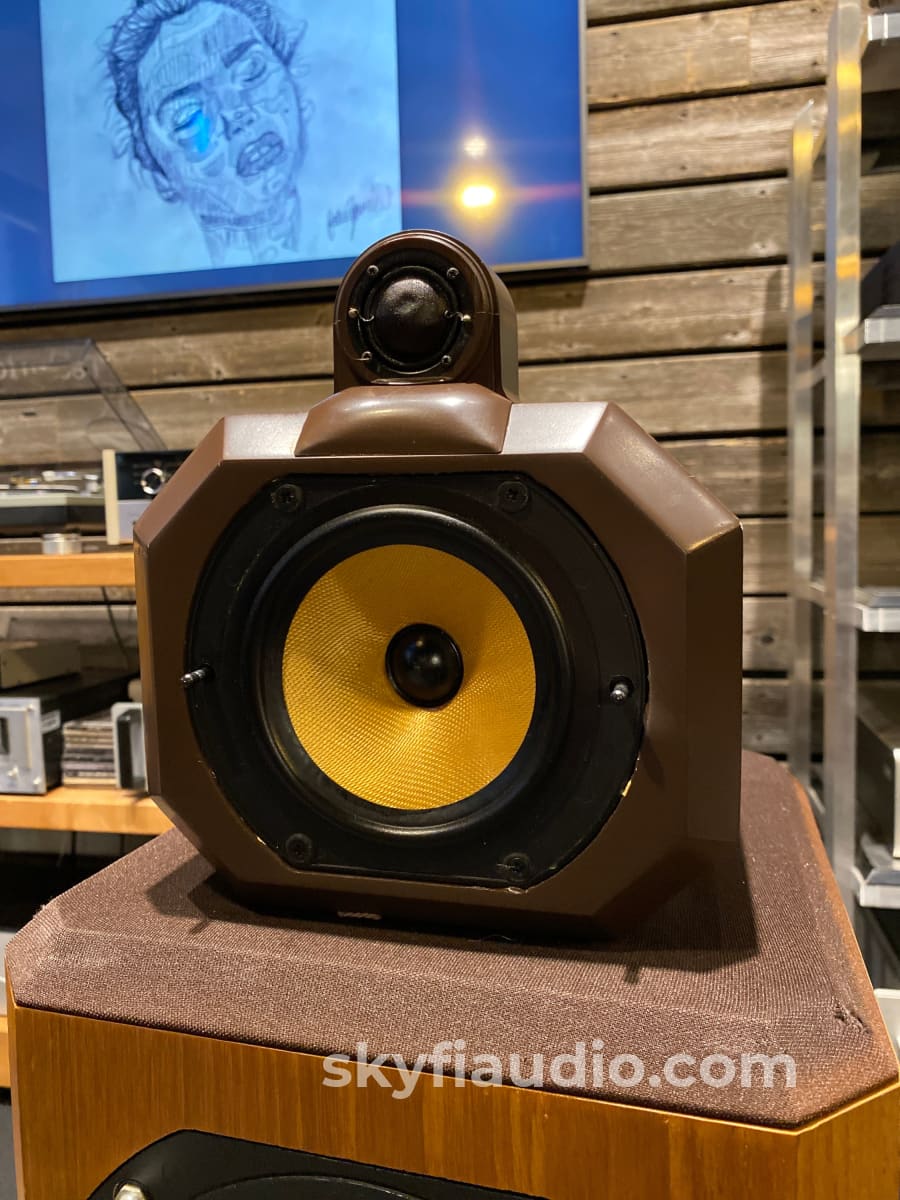 B&W (Bowers & Wilkins) 802 Series 80 Vintage Speakers - Working Perfectly