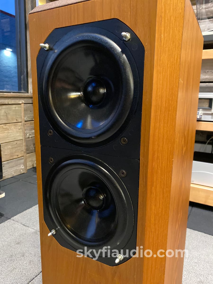 B&W (Bowers & Wilkins) 802 Series 80 Vintage Speakers - Working Perfectly