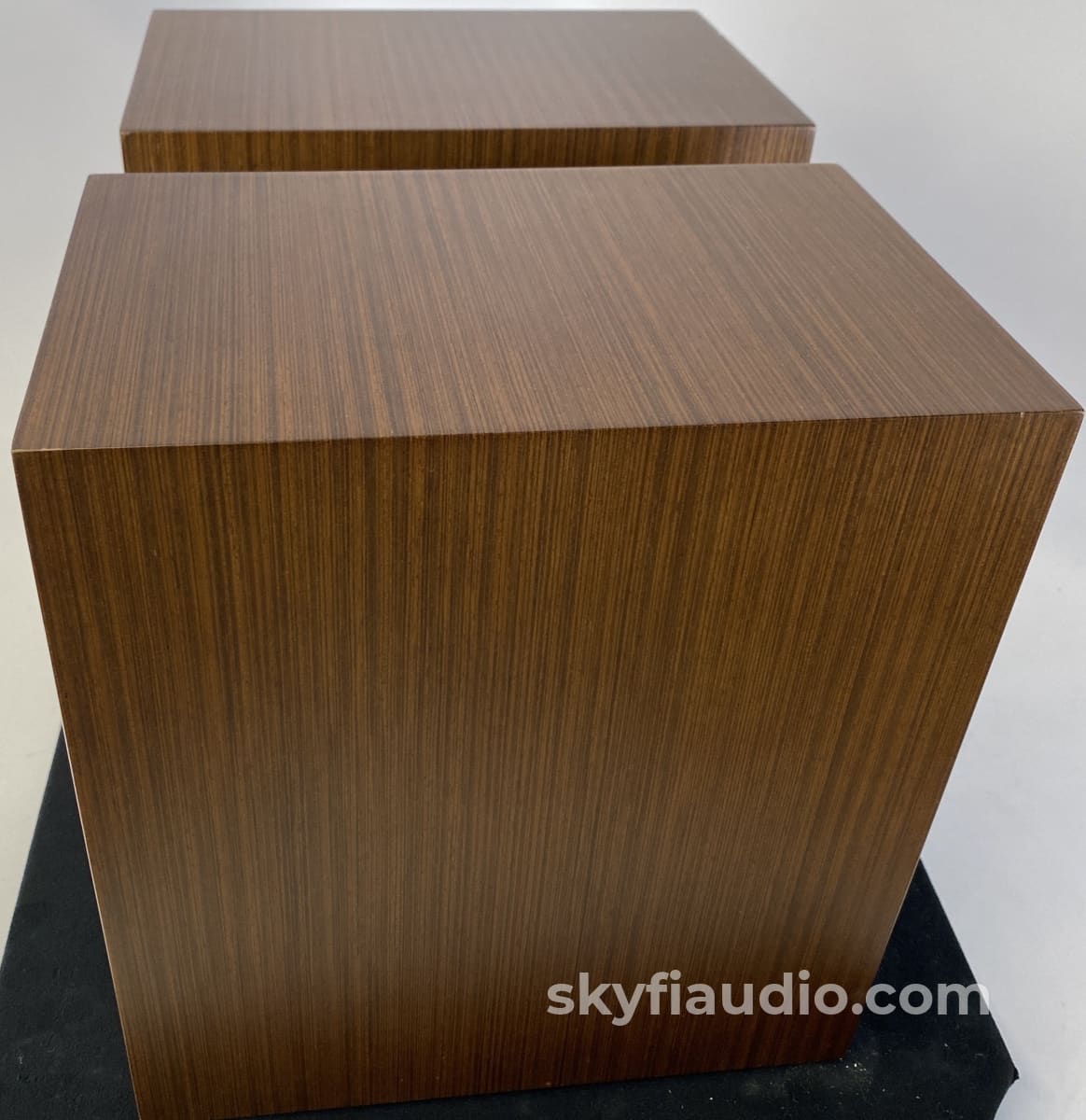 B&W (Bowers & Wilkins) Cm1 Bookshelf Speakers - Wood Finish