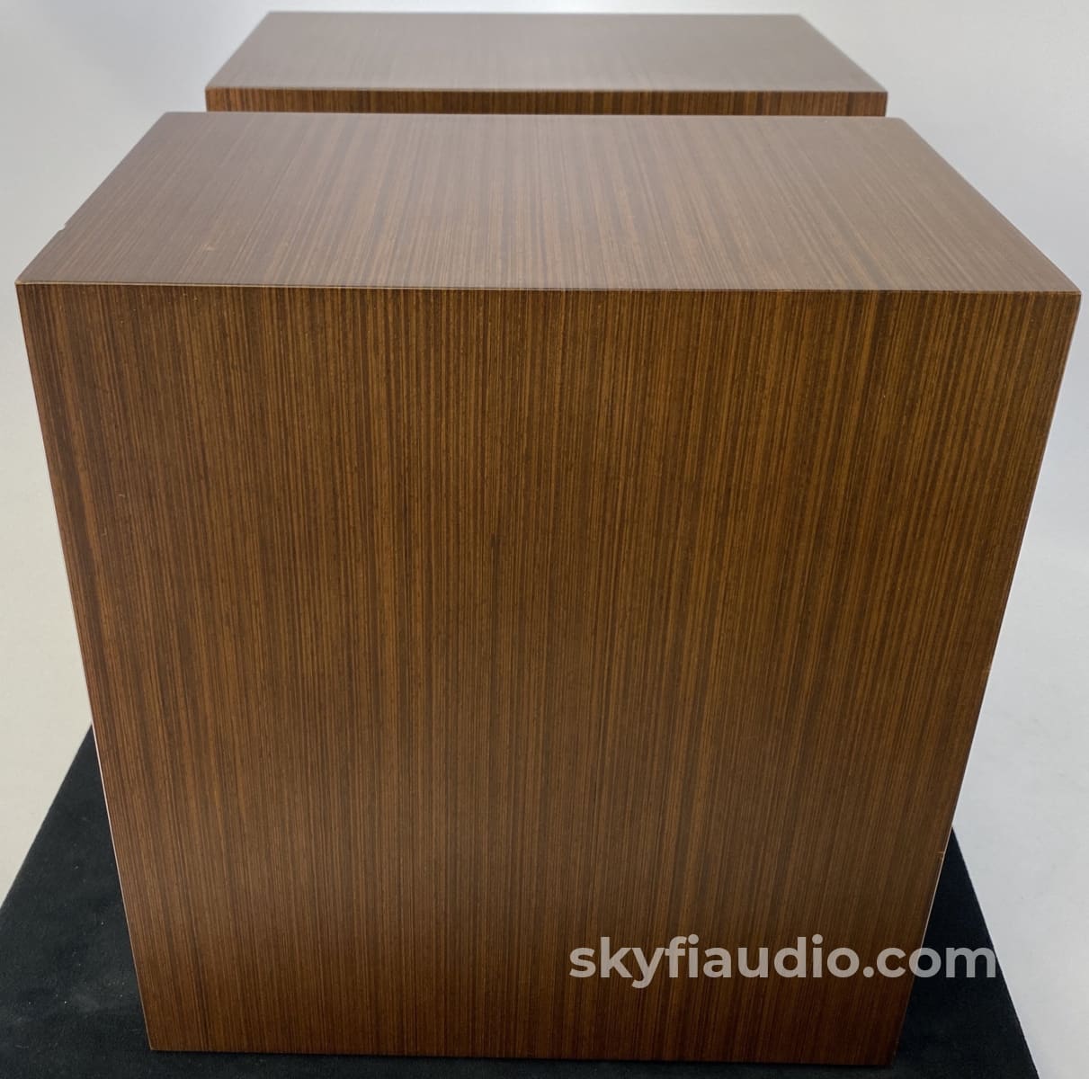 B&W (Bowers & Wilkins) Cm1 Bookshelf Speakers - Wood Finish