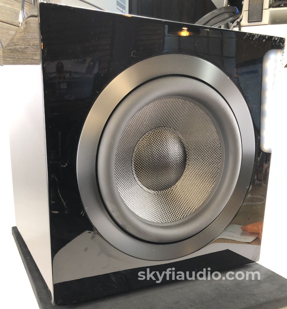 B&W (Bowers & Wilkins) Db4S Subwoofer - Latest Model Bluetooth Speakers