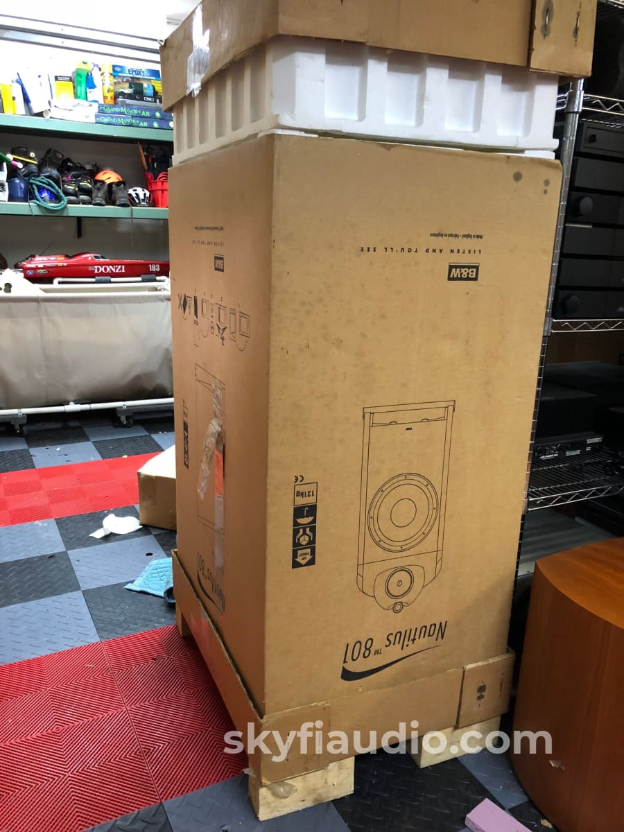 B&W (Bowers & Wilkins) Nautilus 801 Speakers With Shipping Cartons