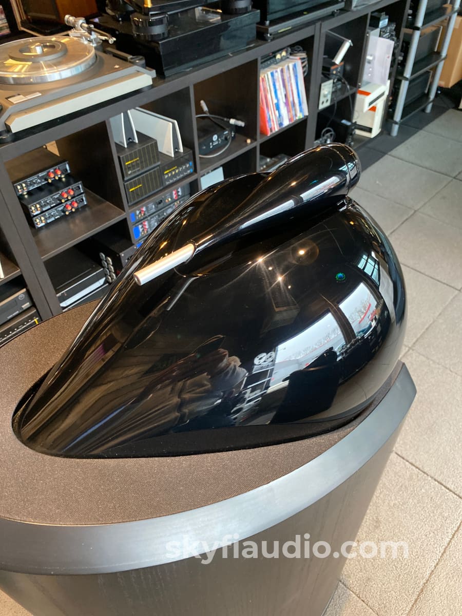 B&W (Bowers & Wilkins) Nautilus 802 Speakers In Black - Minty