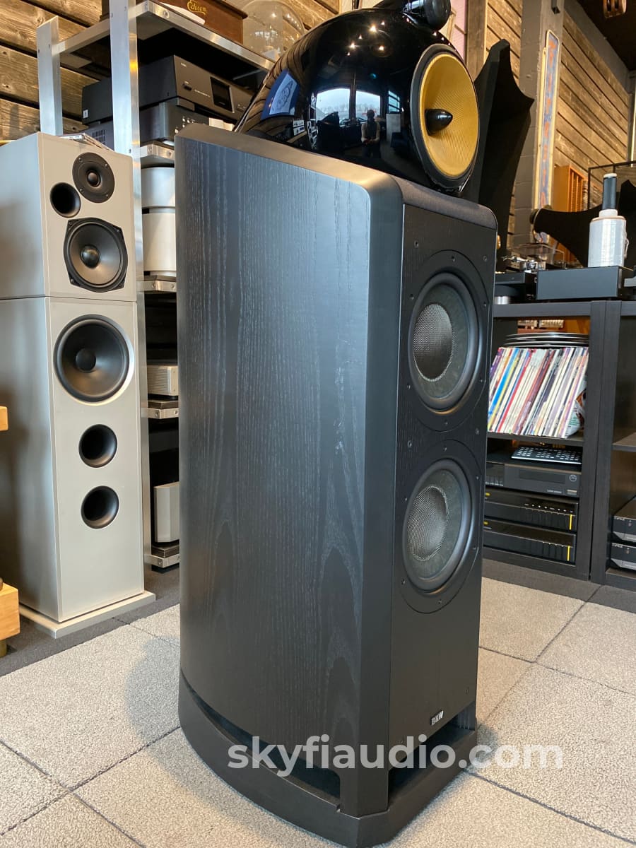B&W (Bowers & Wilkins) Nautilus 802 Speakers In Black - Minty