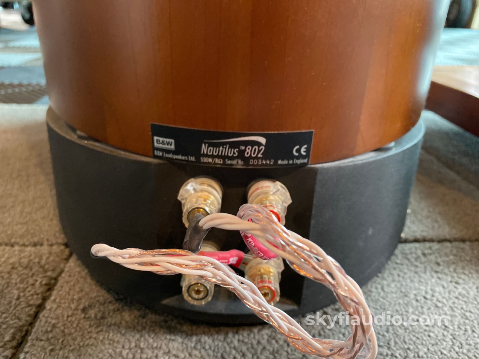 B&W (Bowers & Wilkins) Nautilus 802 Speakers In Cherry