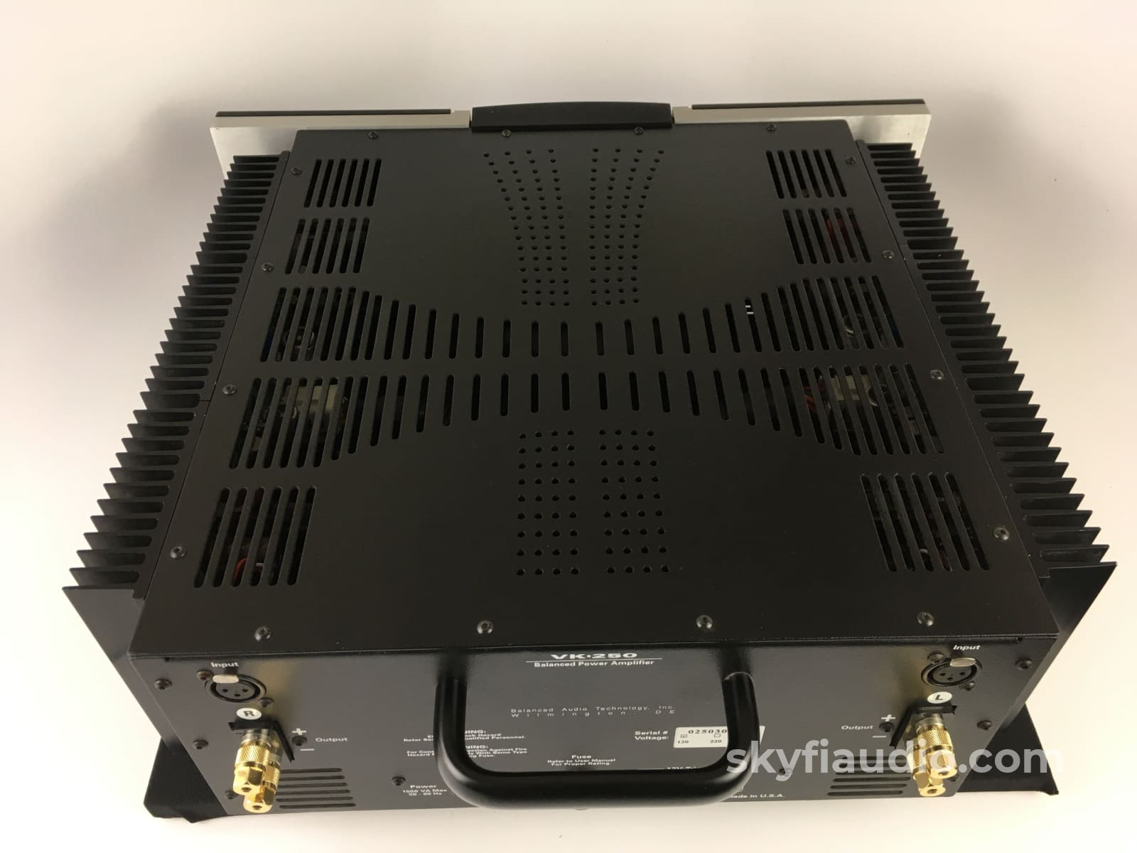 Balanced Audio Technology Vk-250 Solid State Amplifier 250W