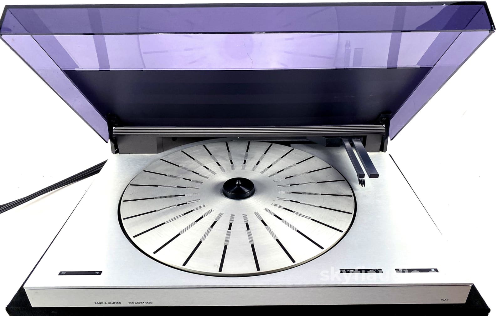 Bang & Olufsen (B&O) Beogram 5500 - Linear Tracking Automatic Turntable