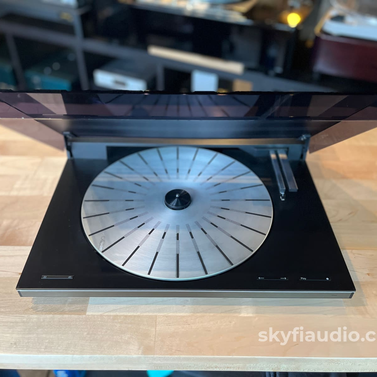 Bang Olufsen Turntable