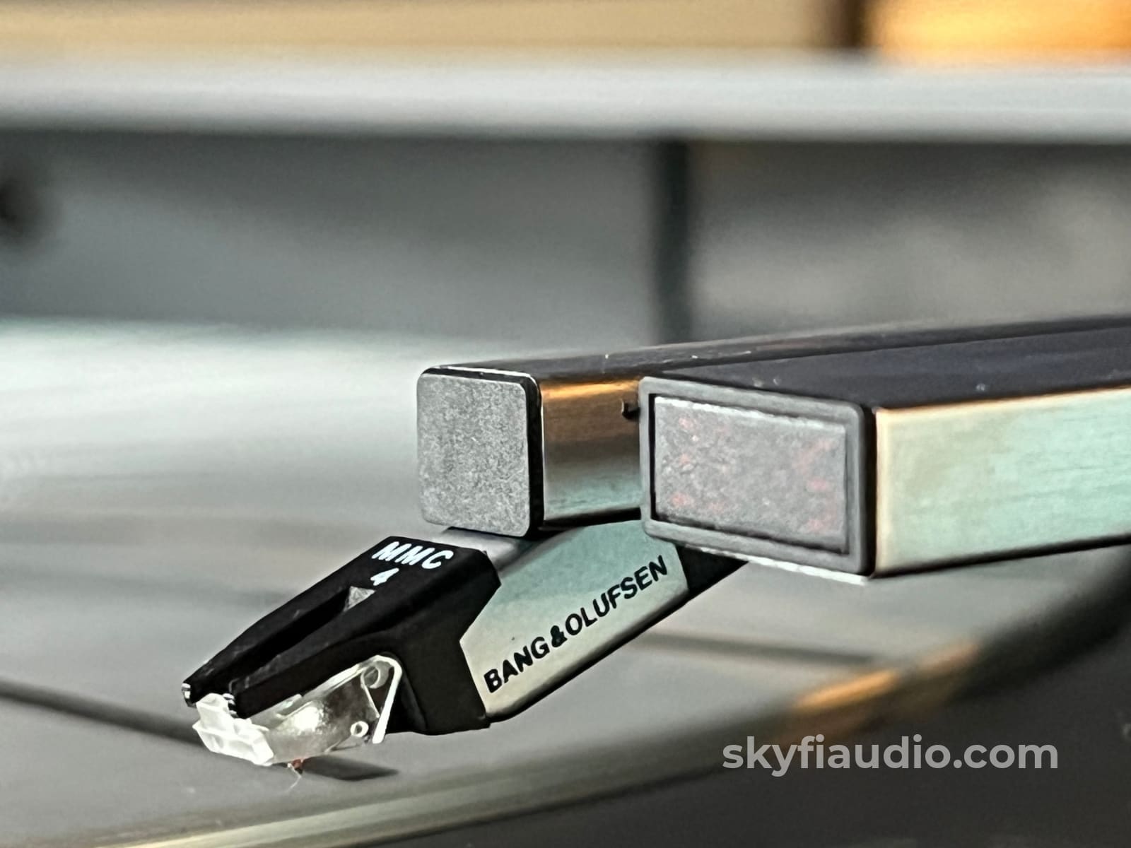 Bang & Olufsen Beogram 9000 Linear Tracking Turntable Turntable