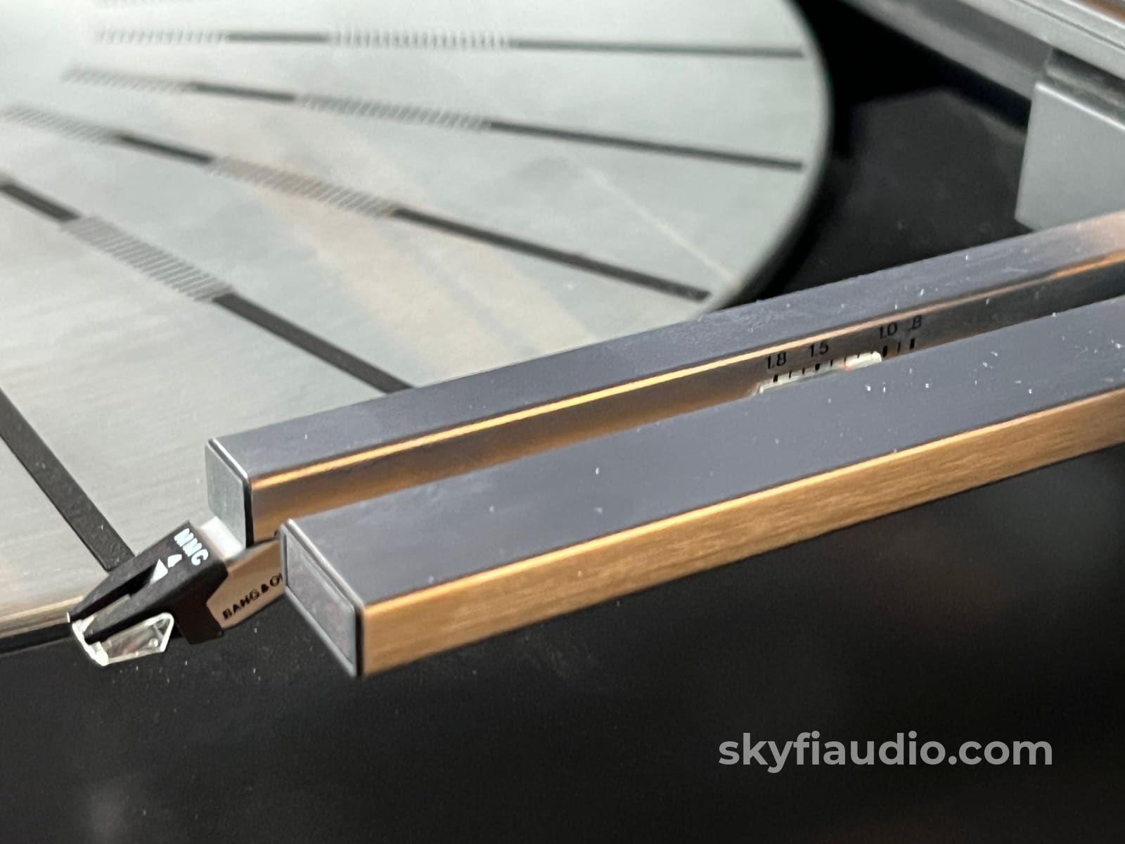 Bang & Olufsen Beogram 9000 Linear Tracking Turntable Turntable