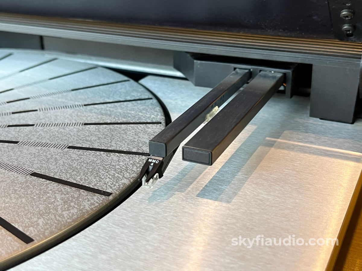 Bang & Olufsen Beogram TX2 Automatic Linear Tracking Turntable