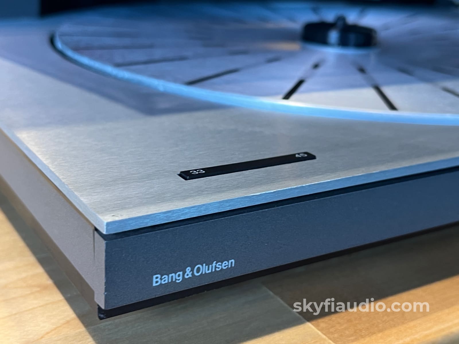 Bang & Olufsen Beogram TX2 Automatic Linear Tracking Turntable Turntable