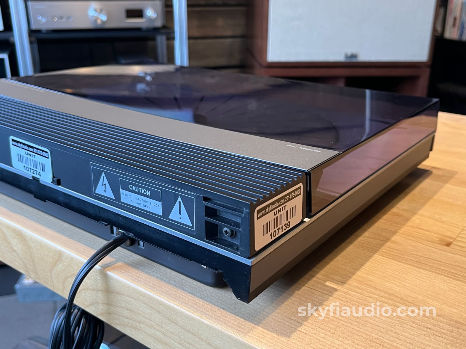 Bang & Olufsen Beogram TX2 Automatic Linear Tracking Turntable Turntable