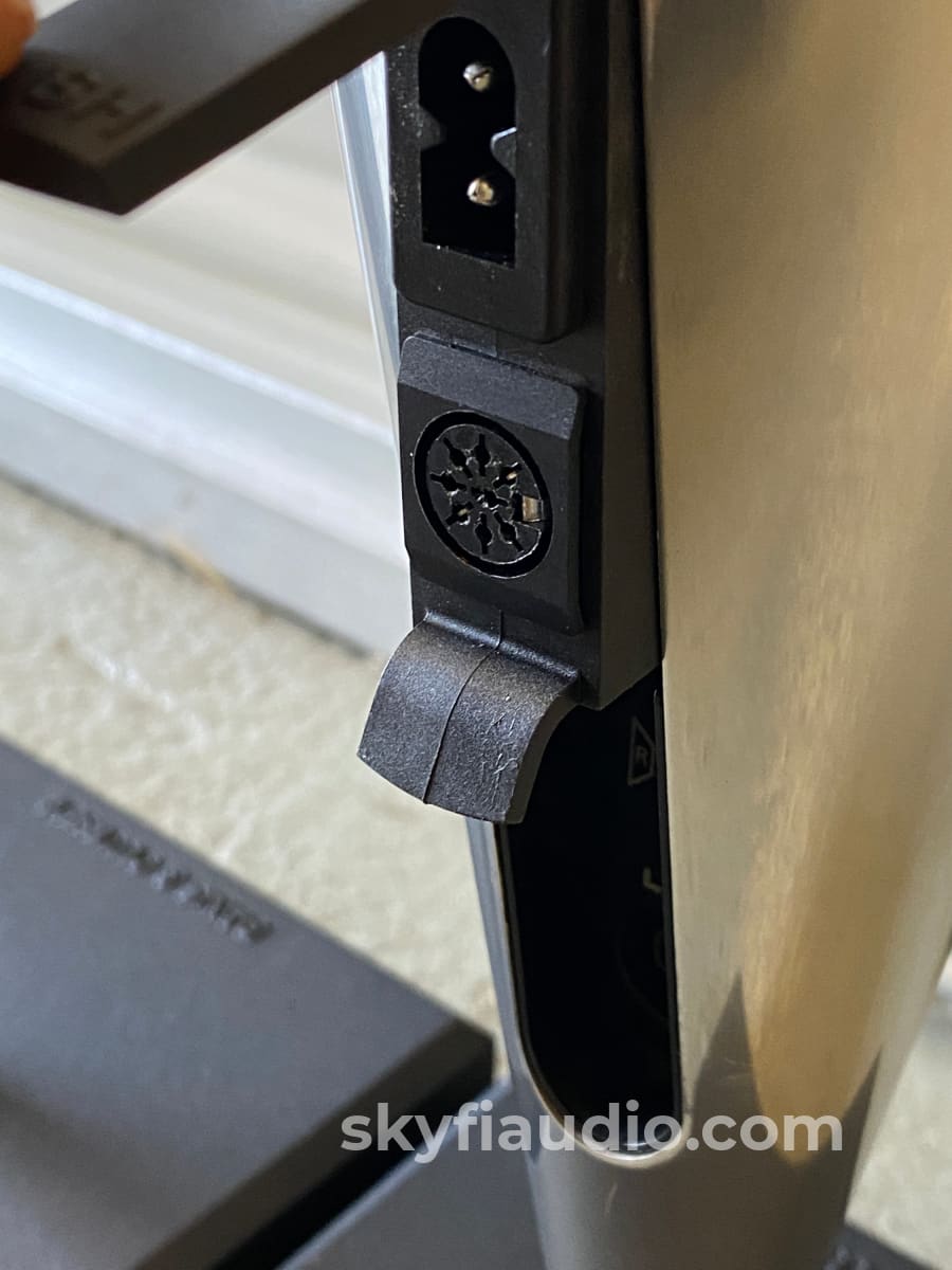 Bang & Olufsen BeoLab 8000 Active (Powered) Speakers