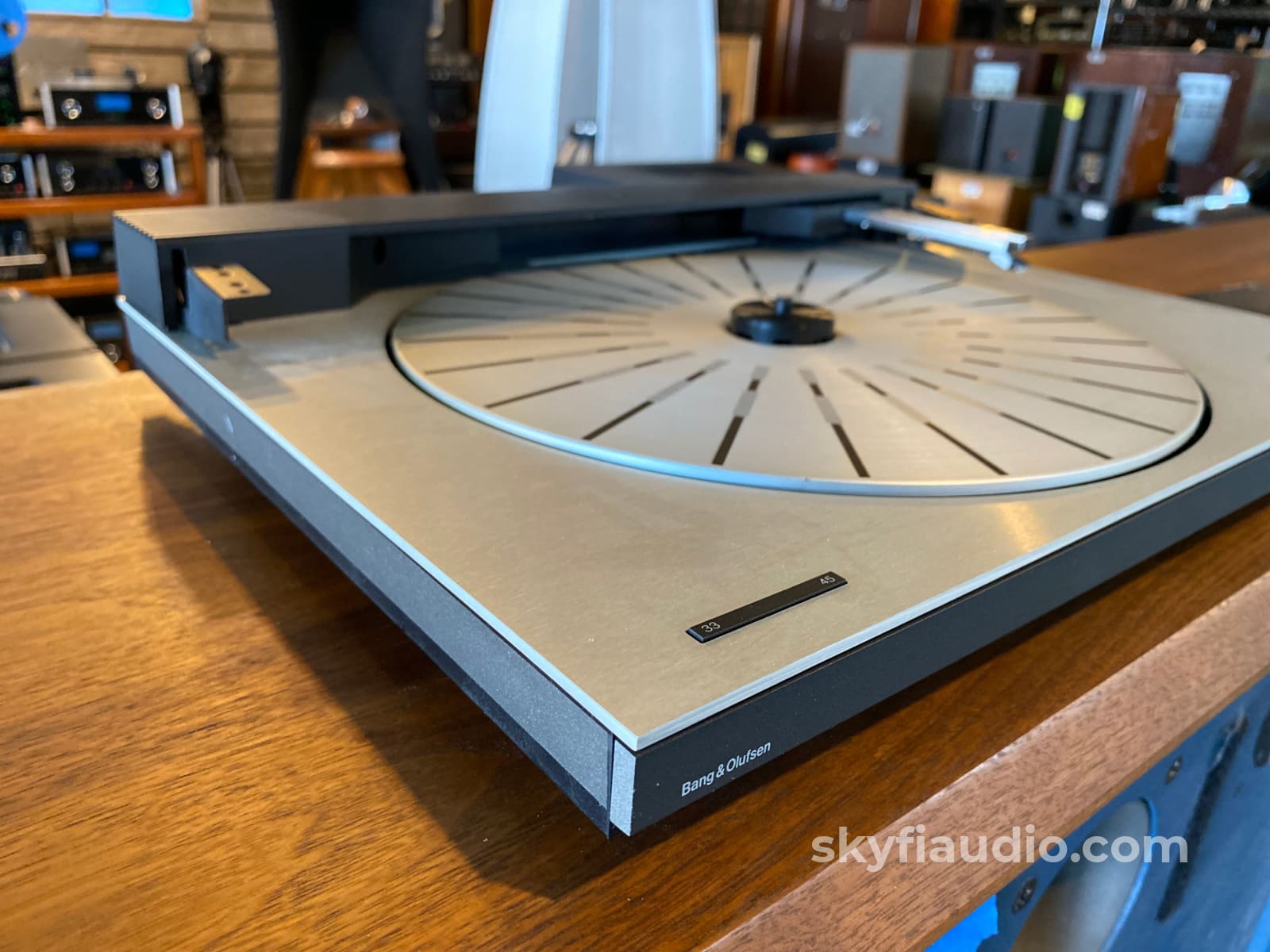 Bang & Olufsen TX2 Linear Tracking Automatic Turntable With MMC3 Cartr