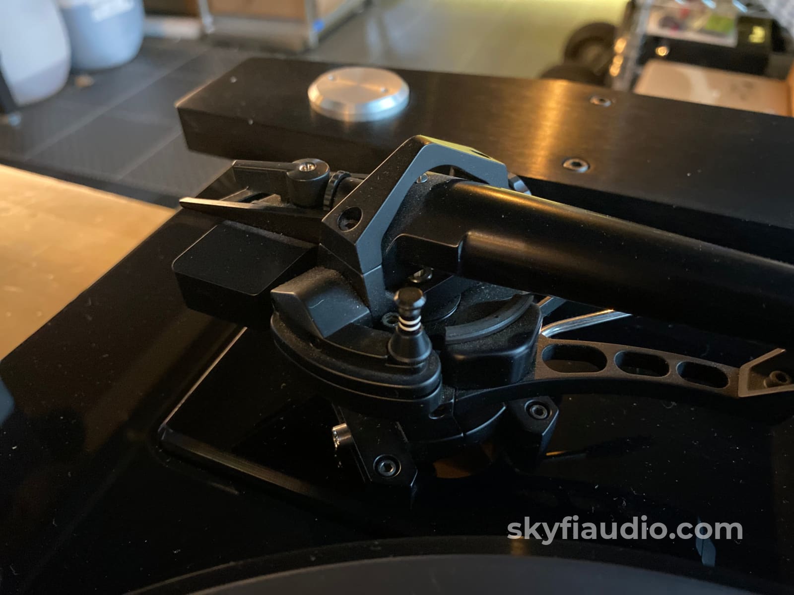 Basis Ovation Turntable With Sme V Magnesium Tonearm