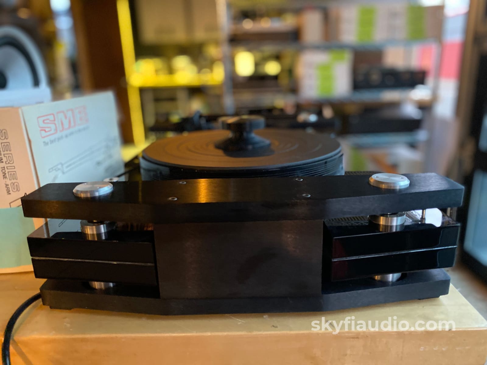 Basis Ovation Turntable With Sme V Magnesium Tonearm