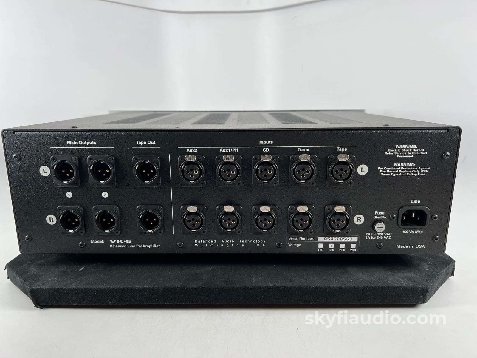 Bat (Balanced Audio Technology) Vk-5I All Tube Dual Mono And Balanced Preamplifier