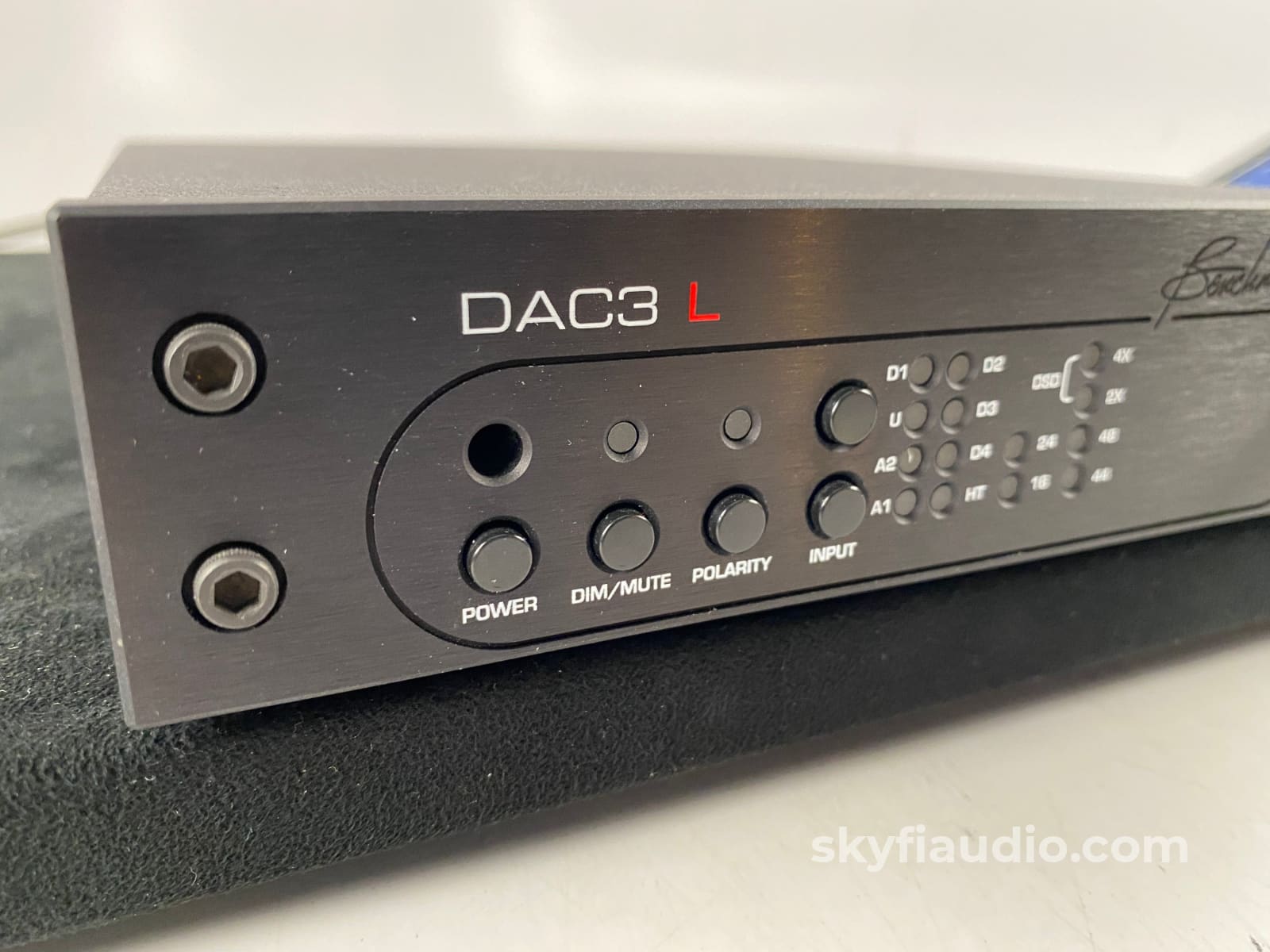 Benchmark Dac3 L - Dsd Reference Quad-Balanced 32-Bit Dac And Preamp With Remote Cd + Digital