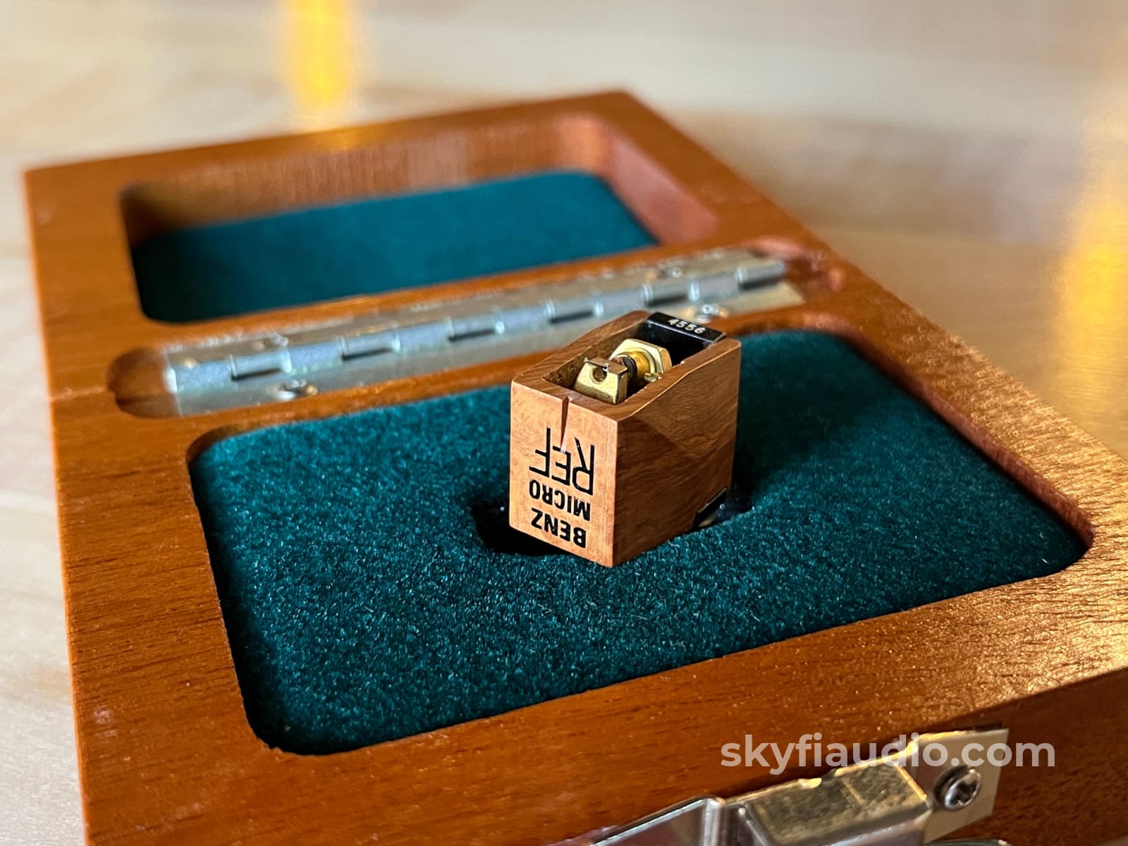 Benz Micro REF MC (Moving-Coil) Phono Cartridge Sale price$1,290.00  			