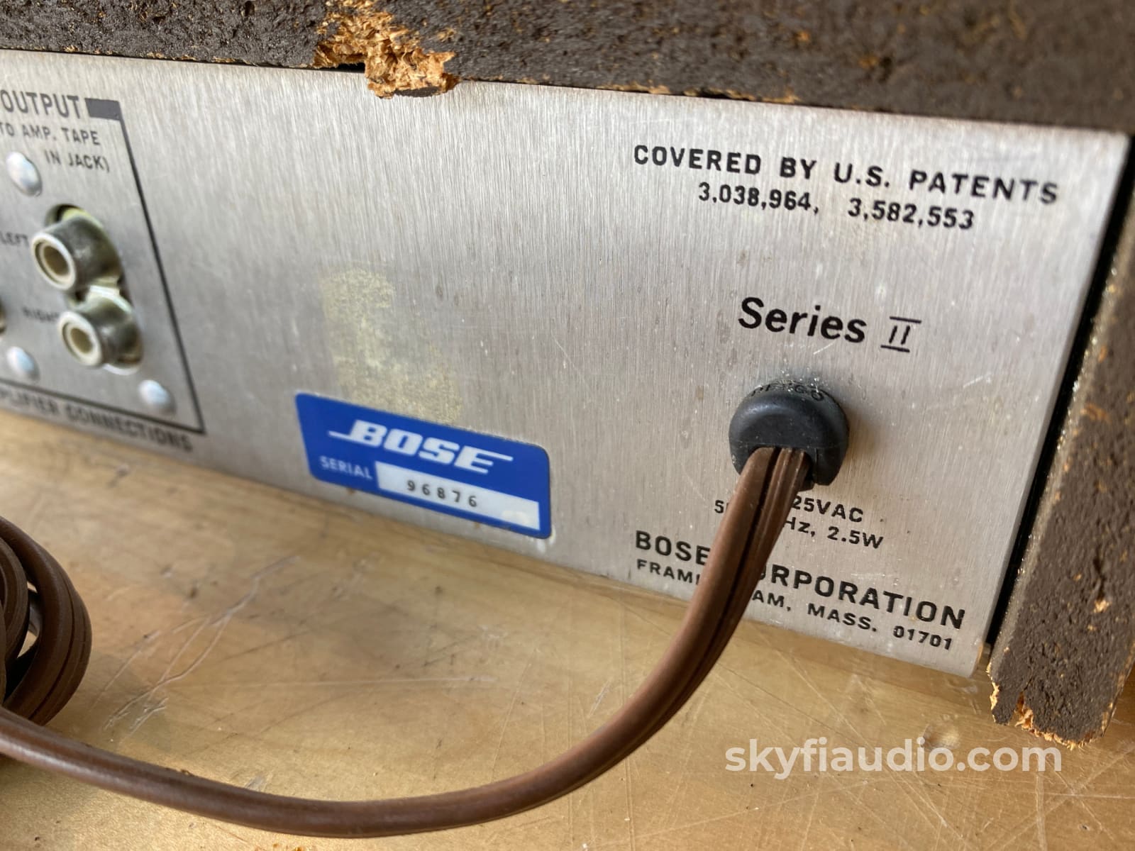 Bose 901 Series Ii Direct/Reflecting Vintage Speakers - W/Original Eq And Tulip Stands