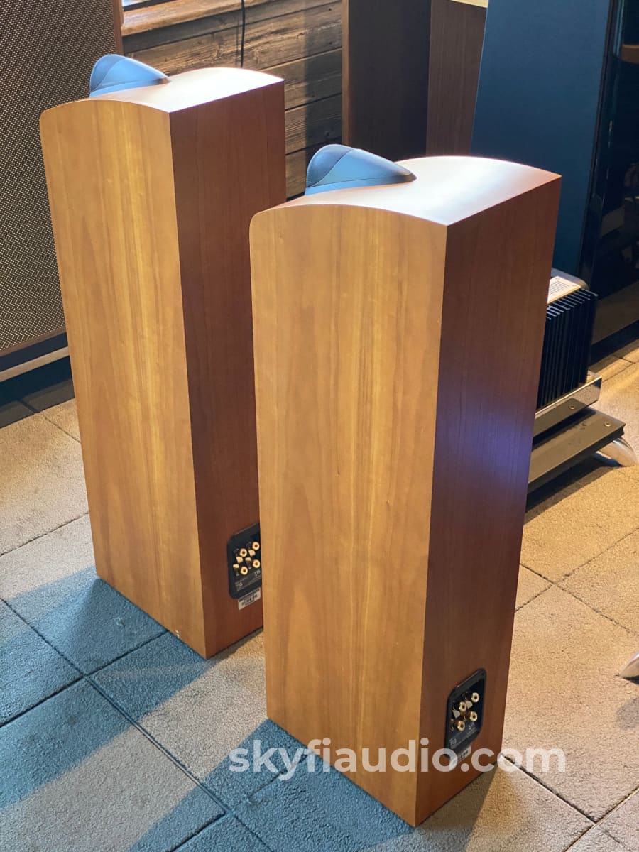 Bowers & Wilkins 703 Floor Standing Speakers