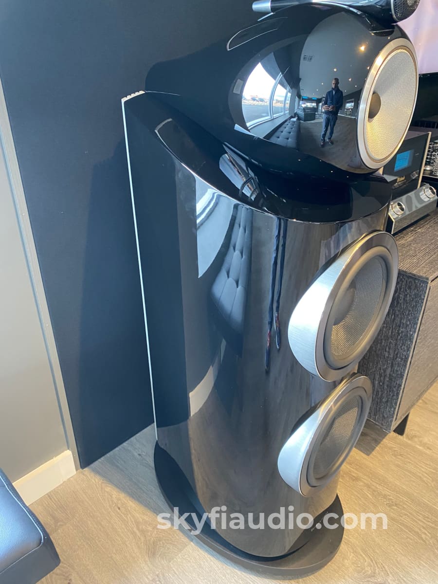 Bowers & Wilkins 800 D3 Speakers Demo Like New Complete