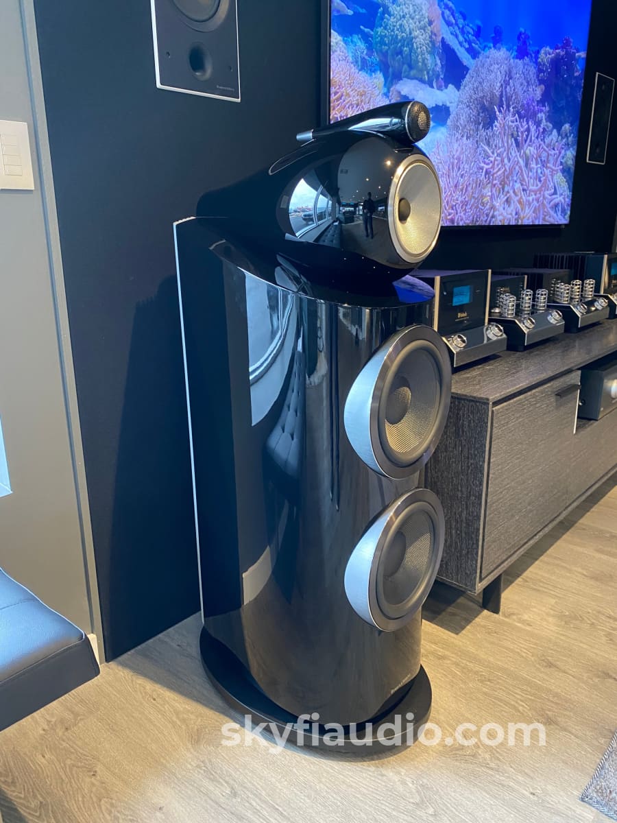 Bowers & Wilkins 800 D3 Speakers Demo Like New Complete